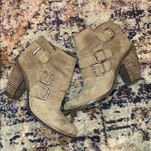 Dolce Vita Suede booties size 6